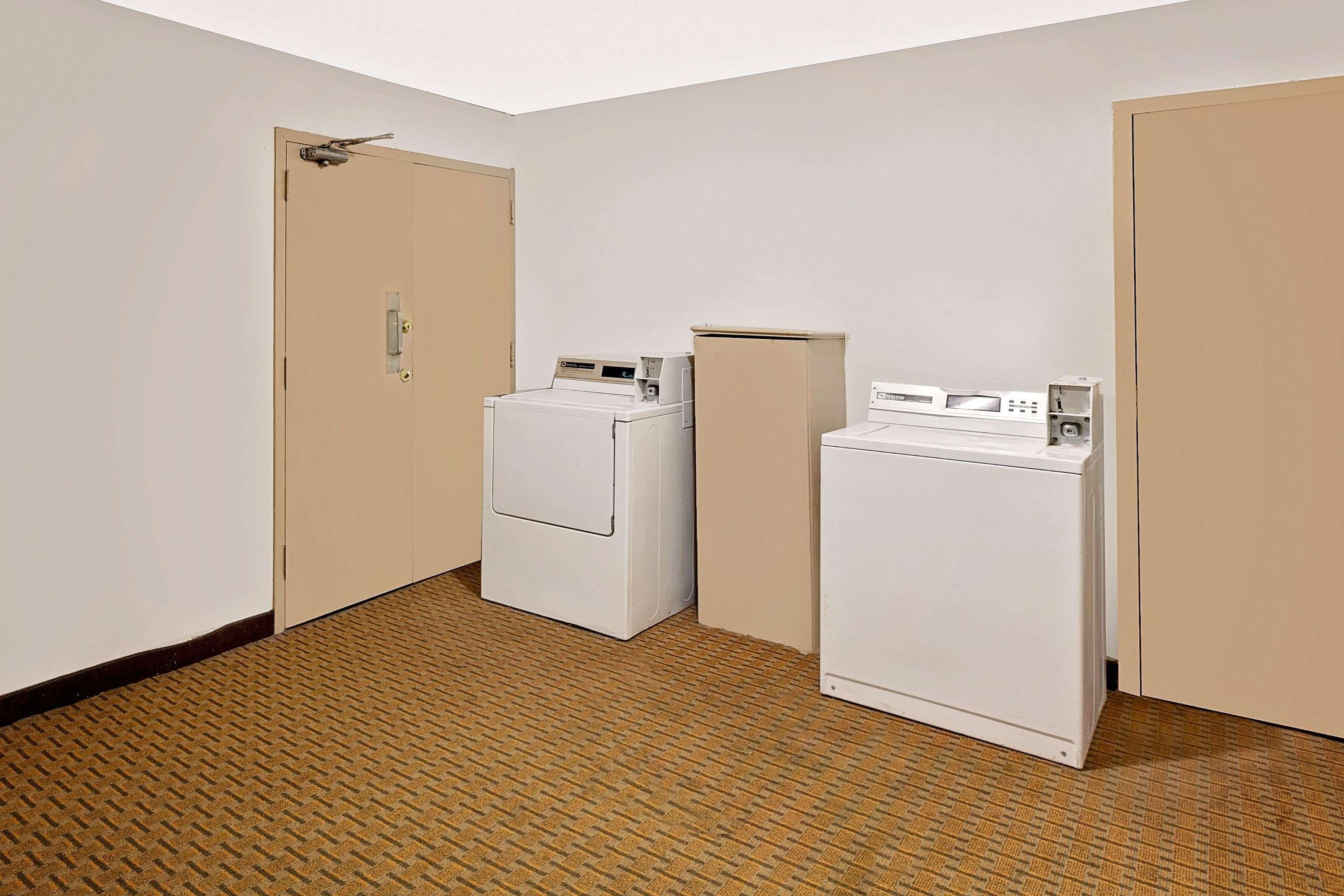 Super 8 By Wyndham Plainview Ξενοδοχείο Εξωτερικό φωτογραφία